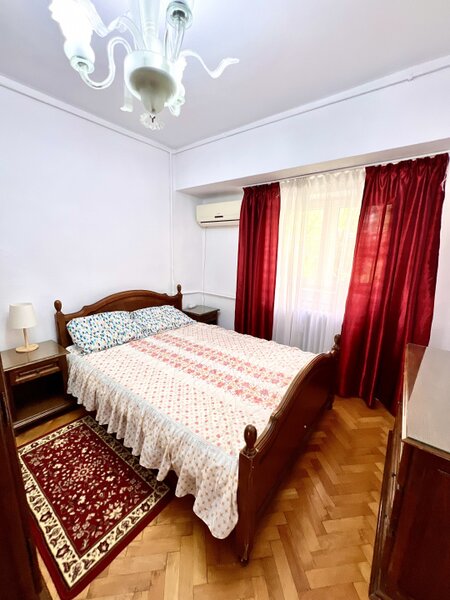 Piata Unirii  camere spre inchiriere 10 minute metrou Izvor