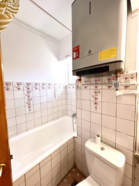 Piata Unirii  camere spre inchiriere 10 minute metrou Izvor